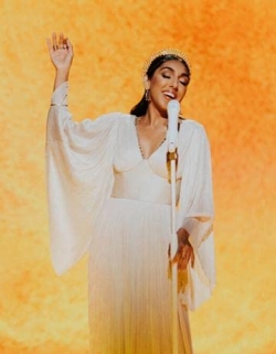 Rupi Kaur Live-hd